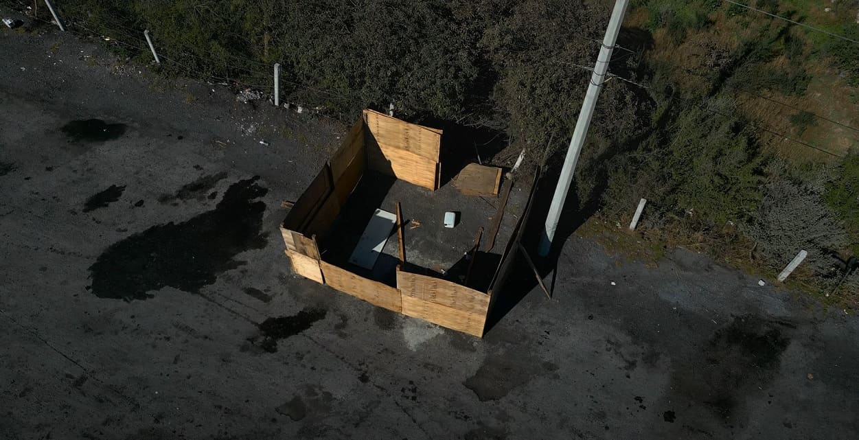 Tesla - Autos, Laster, Speicher und Solardächer 1410819